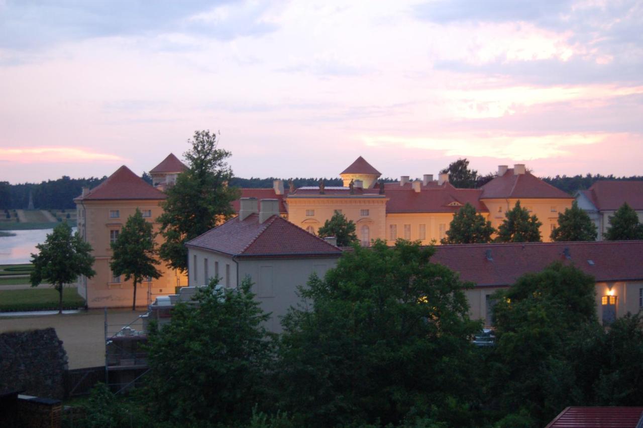 Schloss-Und Seeblick Apartment Rheinsberg Exterior foto